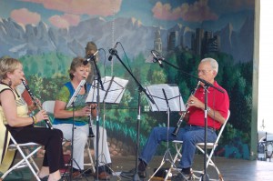 The Hill Country Clarinet Trio performs at Scholz Garten, TCMF 2010